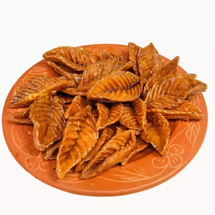 নিমপাতা নকশী পিঠা